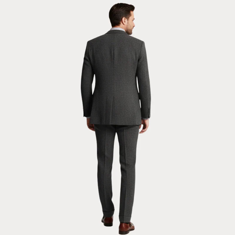Traje clásico de hombre de tres piezas a medida